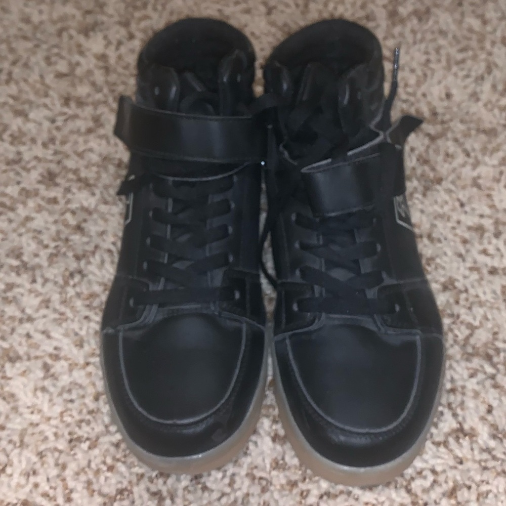 Black High Top Electric Styles